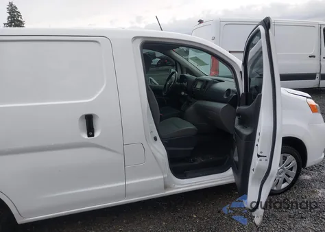 2018 Nissan Nv200 Sv z USA, uszkodzony, nr VIN 3N6CM0KNXJK690387